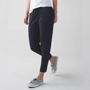 Lululemon Jet Crop Slim Denim Luon Naval Blue Travel Pants Women’s Size 4